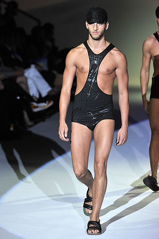 Emporio Armani / - 2011